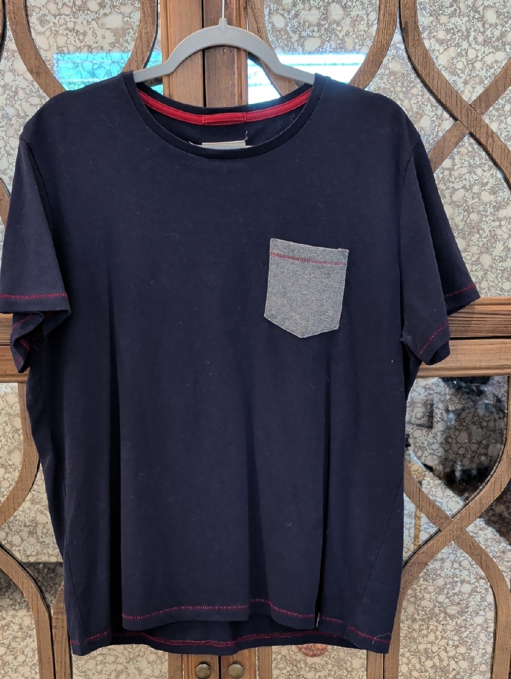 Marine Layer Men's Short Sleeve Pocket Tee - Navy with Gray Pocket Size Marge